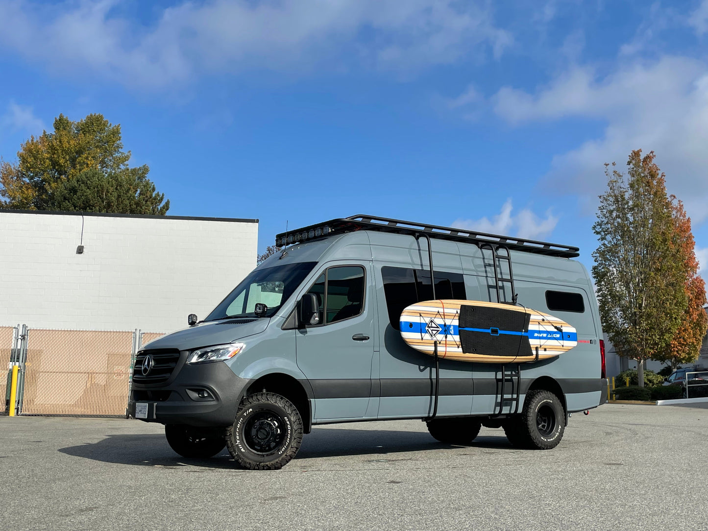 Aluminum Roof Rack For Mercedes Sprinter With Perforated Deck