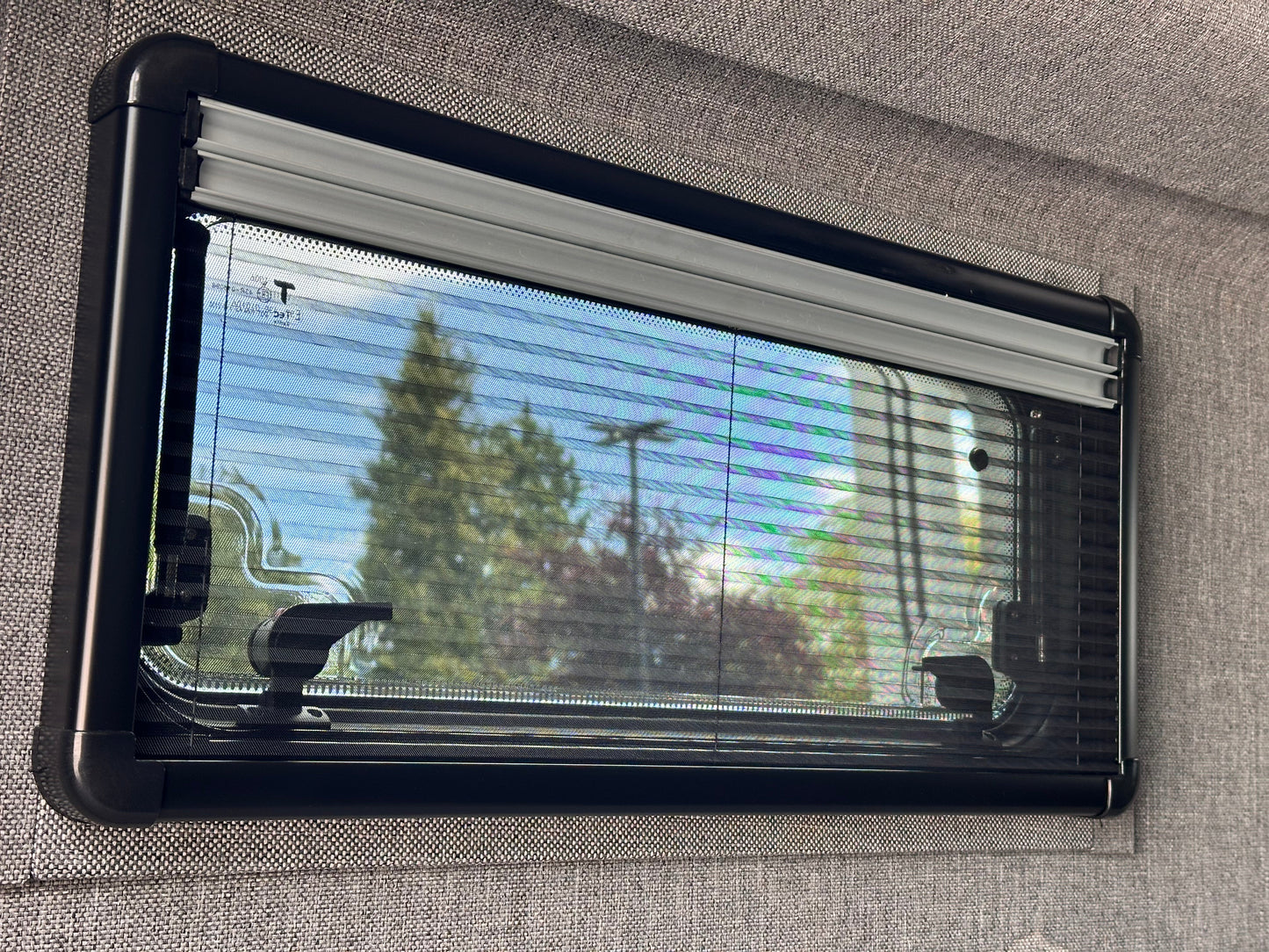 Glass & Acrylic Dual Pane Camper Windows 700x300mm (27.56"x11.81")