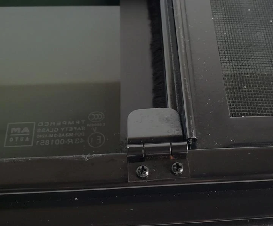 AMA Passenger Sliding Door Half-Slider Window for Ford Transit (2015-present)