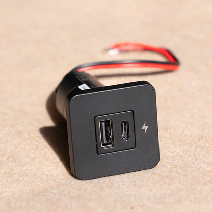 Scanstrut TILE USB-A & C Interior Charging Socket – Black Bezel